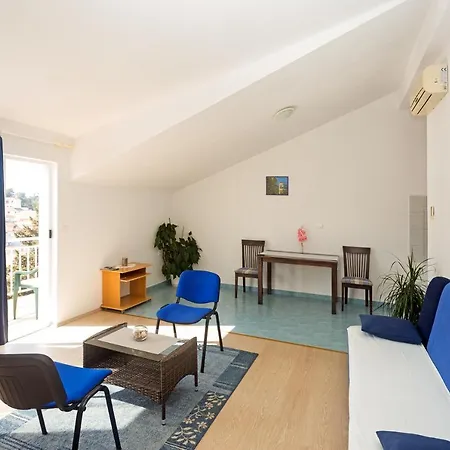 Apartment Dora
