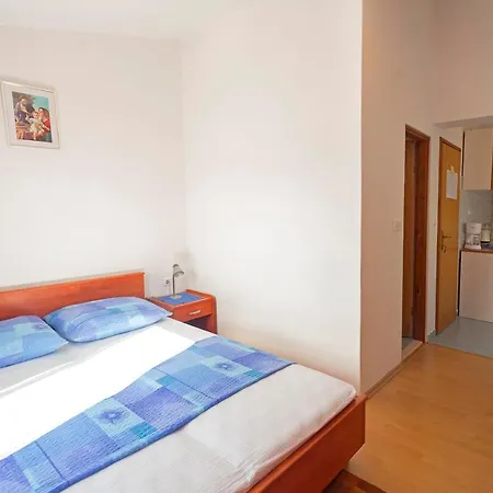 Dora Apartment Hvar Town