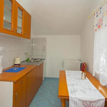 Dora Apartment