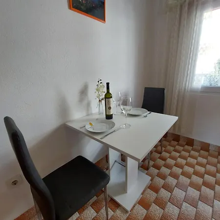 Dora Apartment Hvar Town