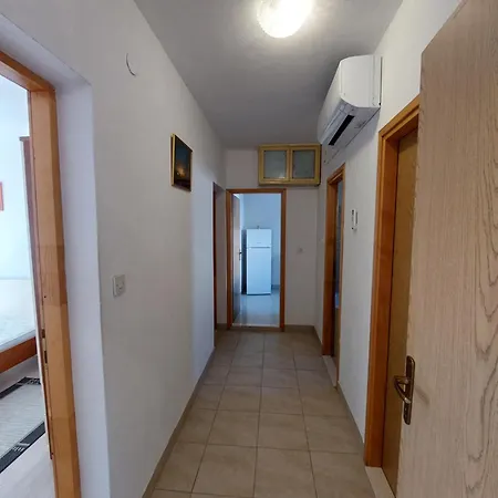Apartment Dora
