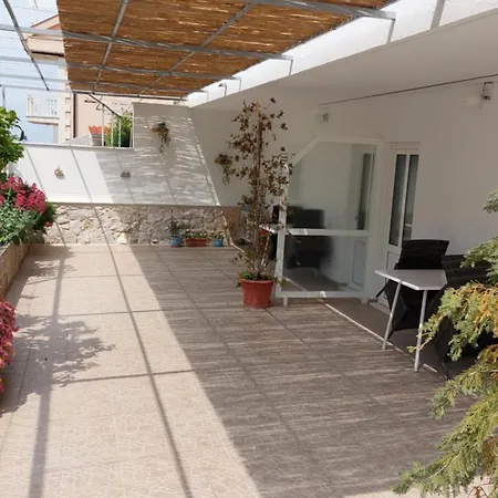 Dora Apartment Hvar Town