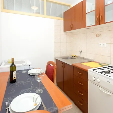 Apartment Dora